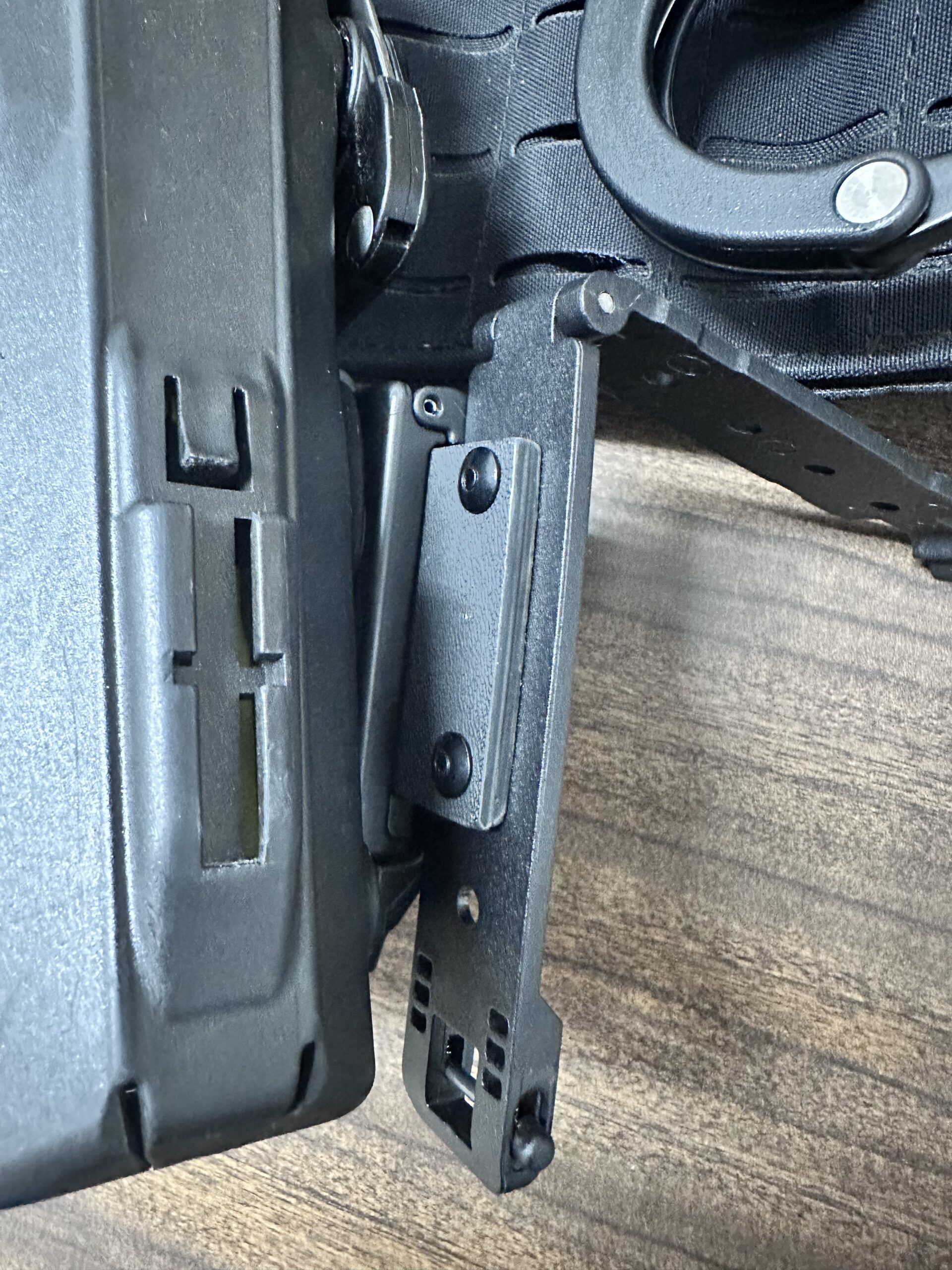 Acople para funda de Taser en chaleco molle. - Imagen 8